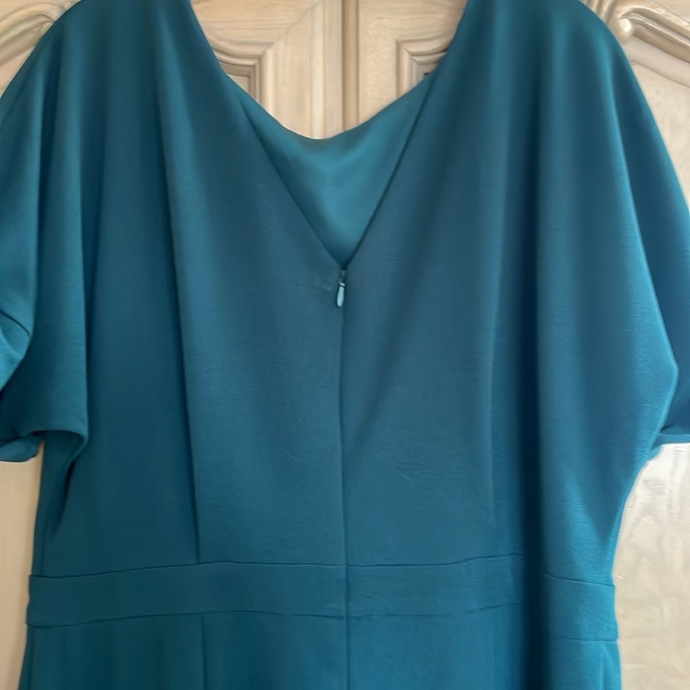 Jumpsuit - Picture 5 of 8